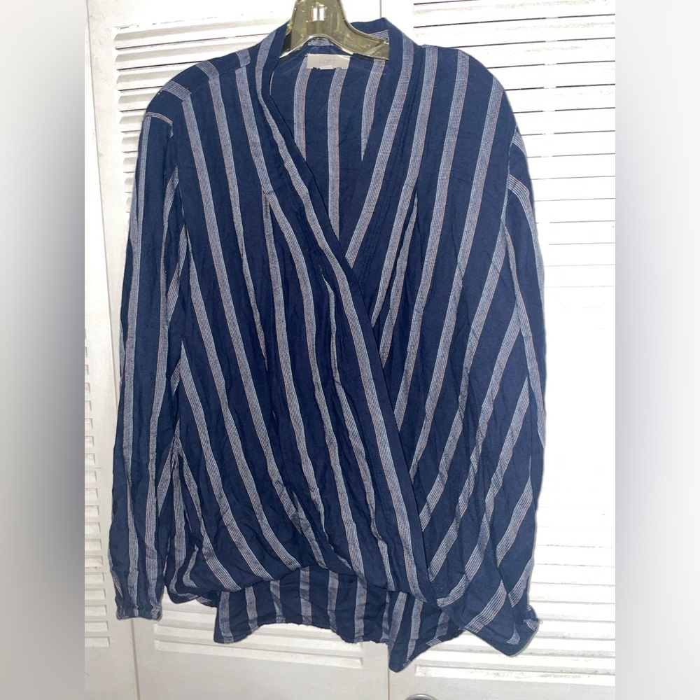 Loft Long Sleeve Striped Blue  White Shirt Size XL Women’s